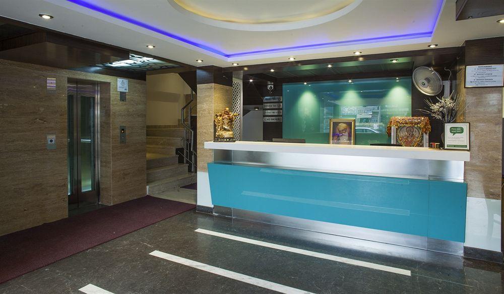 Hotel Delhi 55 -City Center New Delhi Exteriör bild