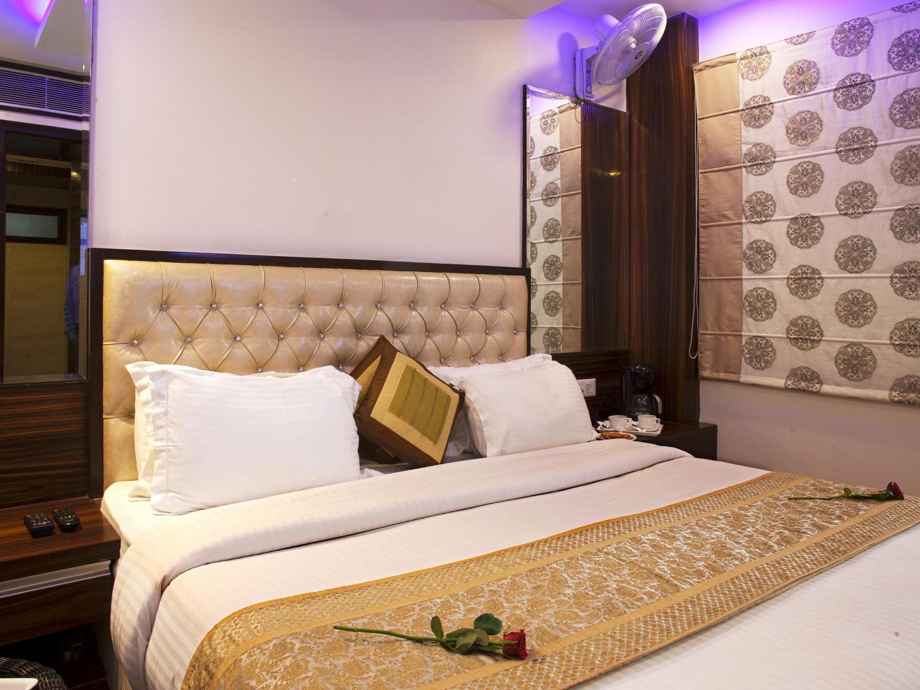Hotel Delhi 55 -City Center New Delhi Exteriör bild